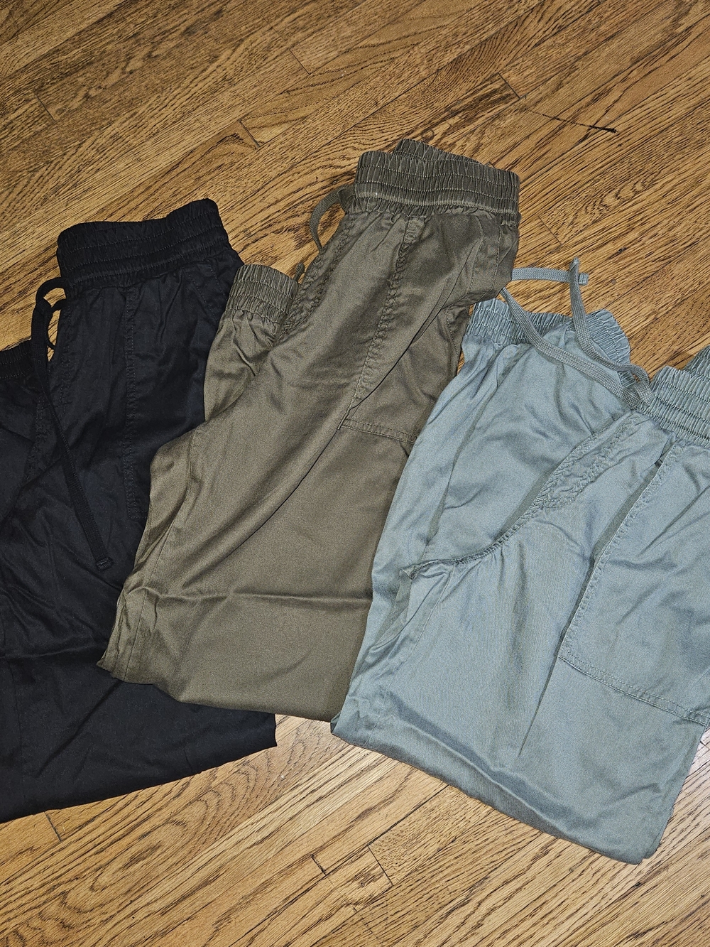 a new day Lot Of 3 Women's Cargo Joggers - Black, Olive, Sage